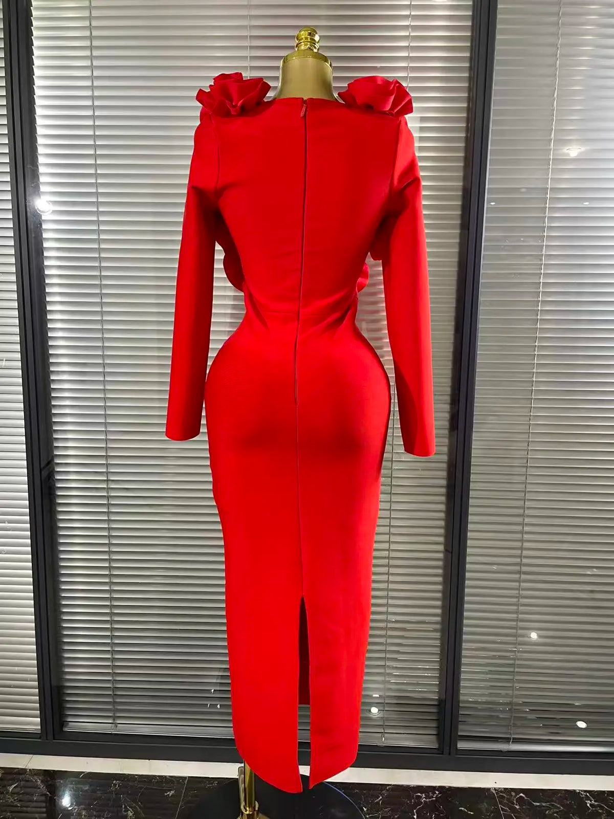 Black Red Color Long Sleeve V-Neck