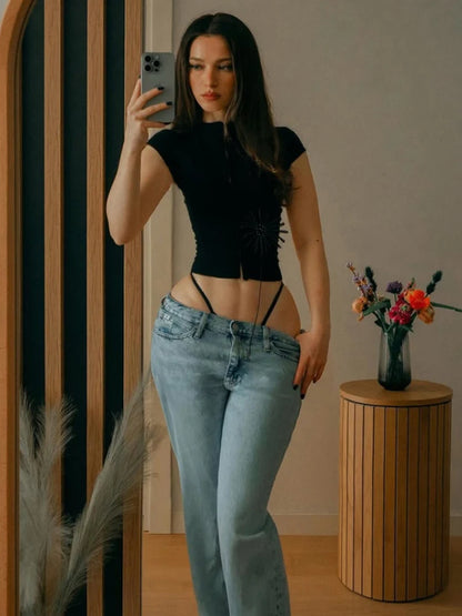 Weird Puss Tassel Applique Crop Tops
