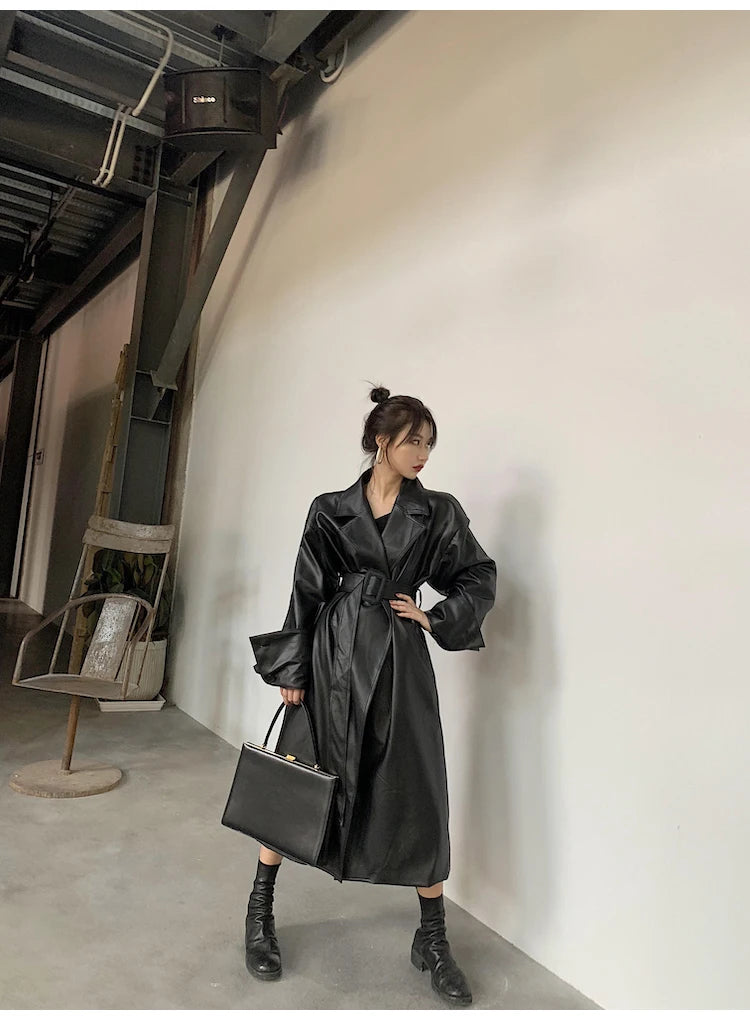 Lautaro Long oversized leather trench coat for women long sleeve lapel loose fit Fall Stylish black women clothing streetwear