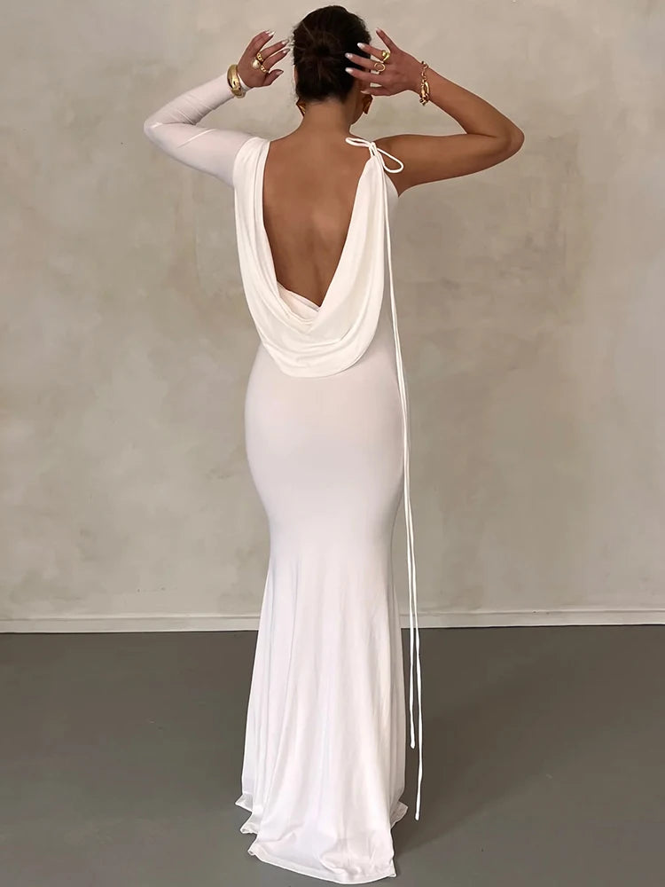 Dulzura One-Shoulder Long Sleeve Swinging Collar