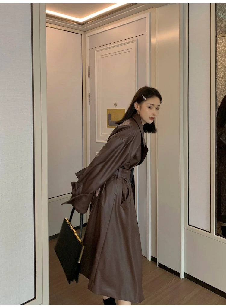 Lautaro Long oversized leather trench coat for women long sleeve lapel loose fit Fall Stylish black women clothing streetwear